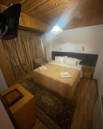 Otel Mountain Rose & Restaurant