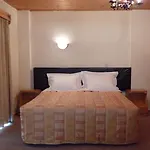 Mountain Rose & Restaurant Отель Педулас