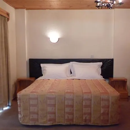 Mountain Rose & Restaurant Hotel Pedhoulas