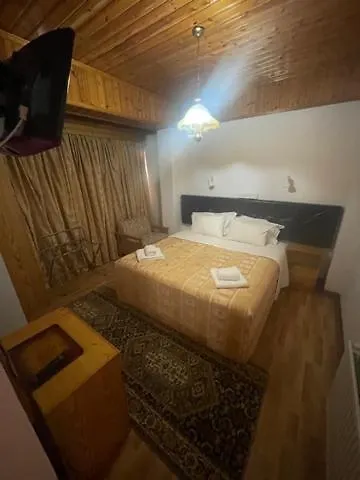 Hotel Mountain Rose & Restaurant