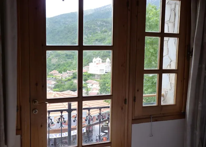 Mountain Rose & Restaurant Pedhoulas