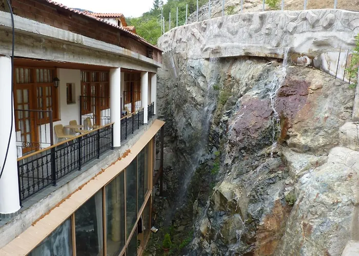 Hotel Mountain Rose & Restaurant